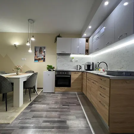 Apartman Grand 1 *